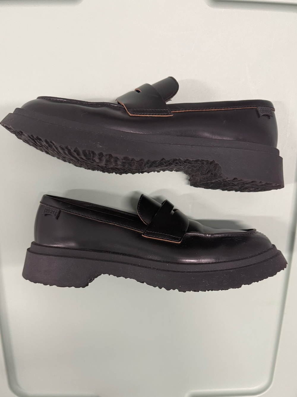 Camper Walden Black Leather Loafers - Picture 8 of 13